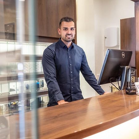Hotel Osterkrug Husum  Luaran gambar